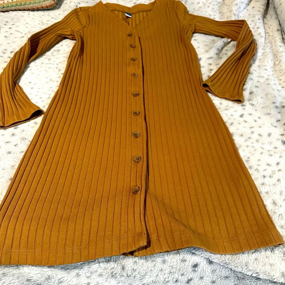 Old Navy Ribbed Button-Down Dress in Tan - Picture 1 of 4